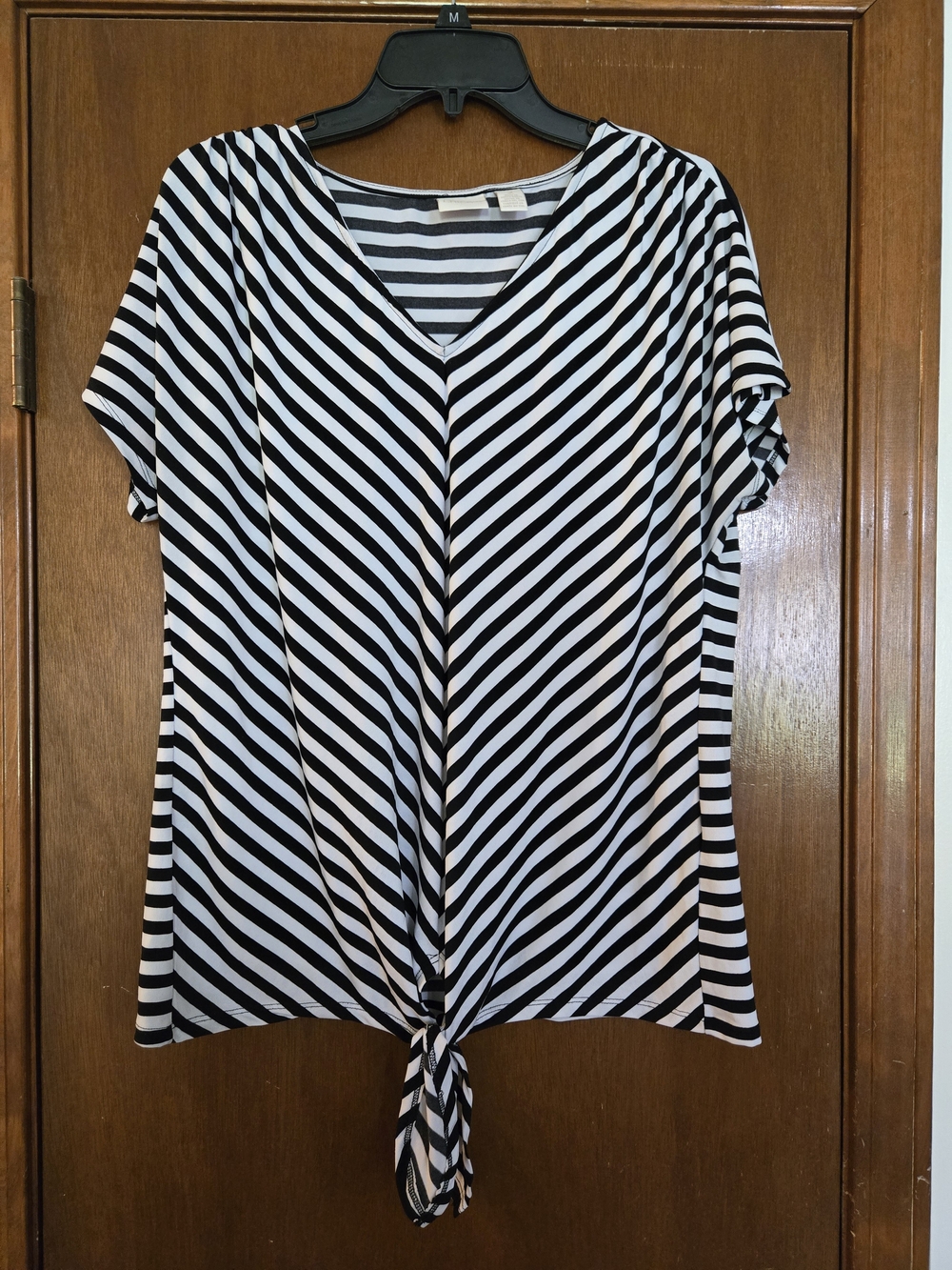 Chico's Black & White Striped Tie-Front V-Neck Top (Size 2 / Large)